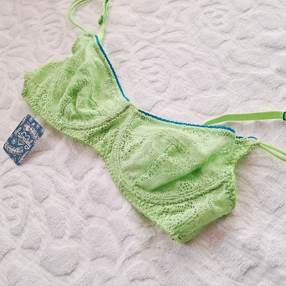 Free People Intimately Lace Underwire Bra New 34B - Picture 3 of 10